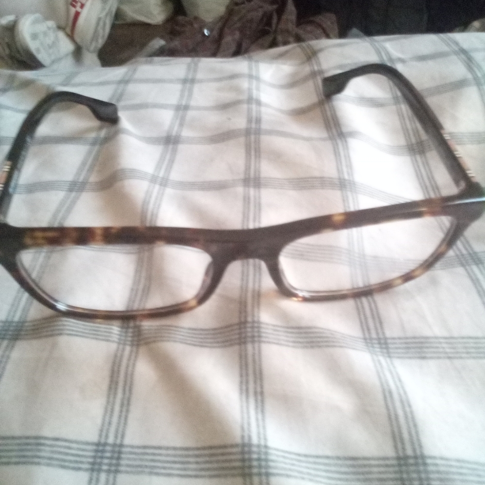 Burberry Glasses - Picture 3 of 4